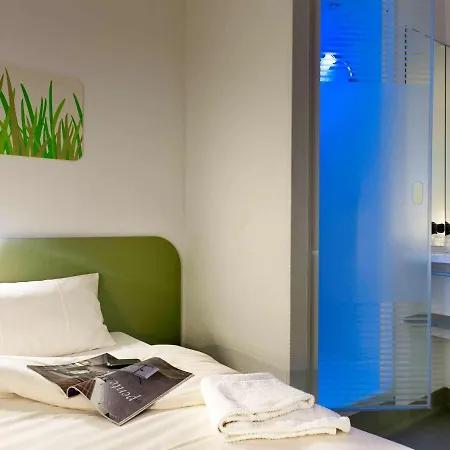 Ibis Budget Lyon Sud St Genis Laval Saint-Genis-Laval Exterior photo
