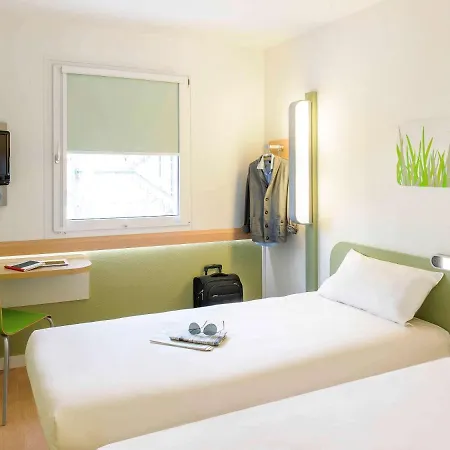 Ibis Budget Lyon Sud St Genis Laval Saint-Genis-Laval Exterior photo